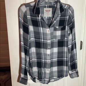 Mossimo B&W soft plaid button up. Medium